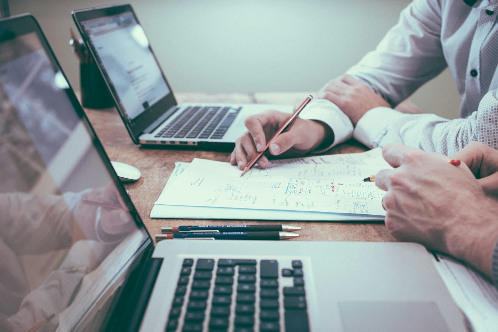 The Five-Review Problem: Why Happy Patients Don’t Tell Anyone